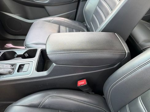 Used 2019 Ford Escape SEL FWD image 14