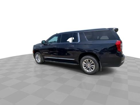 Used 2023 GMC Yukon XL SLT w/ SLT Premium Package AWD/4WD image 8