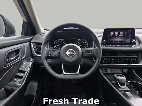 Used 2024 Nissan Rogue S image 13