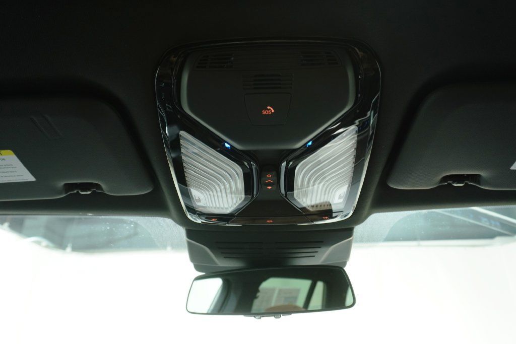 Used 2026 BMW X5 xDrive50e w/ Premium Package AWD/4WD image 21