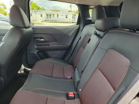 Certified 2025 Nissan Kicks SR FWD image 16
