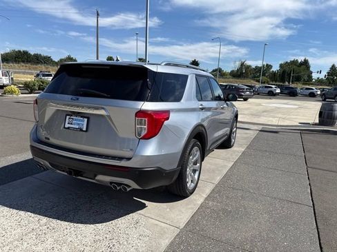Used 2020 Ford Explorer Platinum w/ Premium Technology Package AWD/4WD image 7