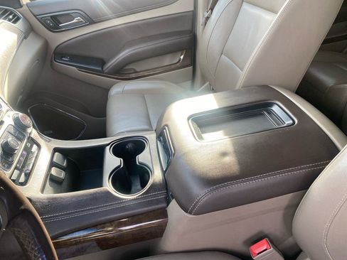 Used 2018 Chevrolet Tahoe LT image 24