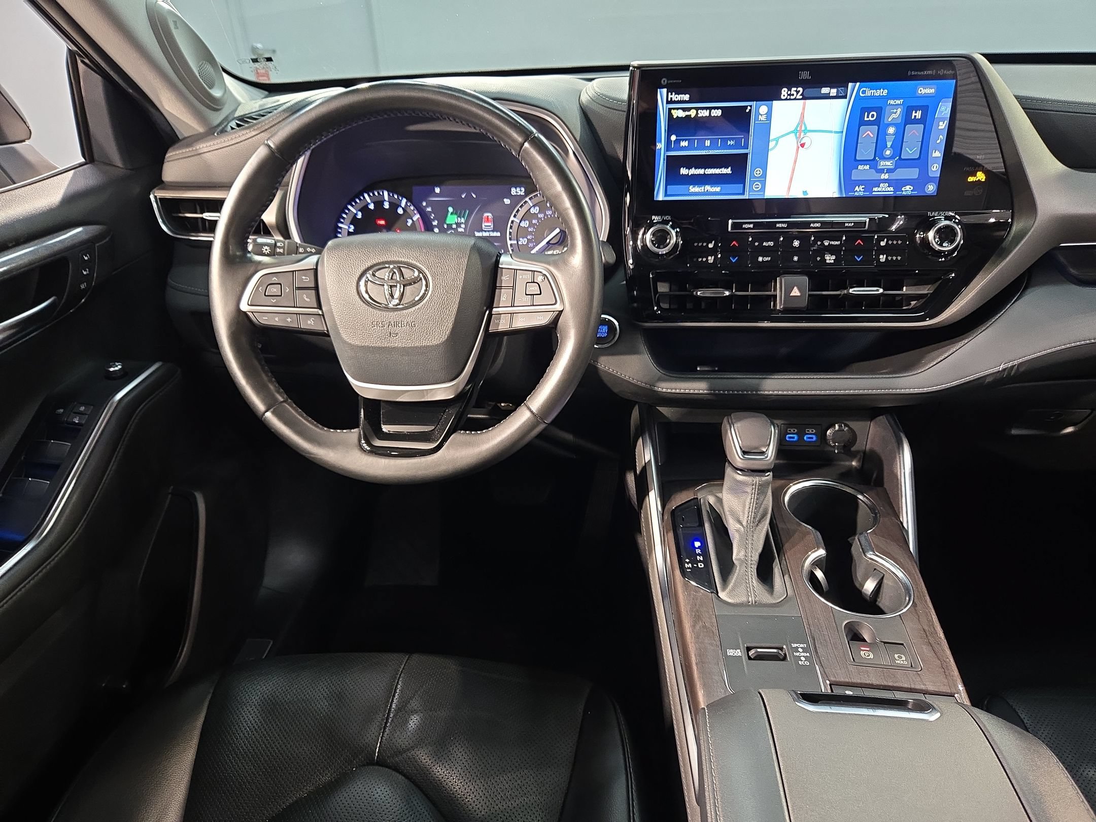 Used 2022 Toyota Highlander Limited FWD image 9