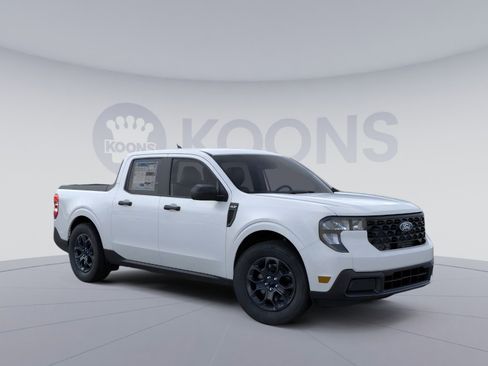 New 2026 Ford Maverick XLT image 10