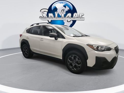 Used 2022 Subaru Crosstrek 2.5i Sport w/ Moonroof Package image 2