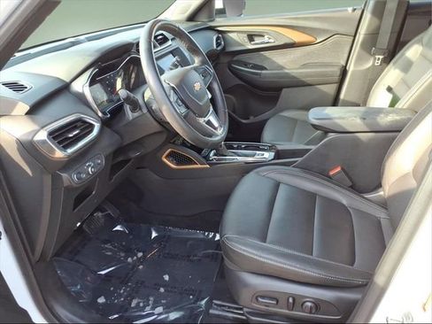 Used 2023 Chevrolet TrailBlazer ACTIV image 11