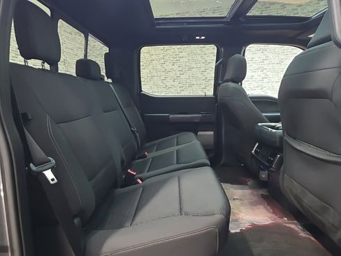 Used 2022 Ford F150 XLT w/ Equipment Group 302A High image 12