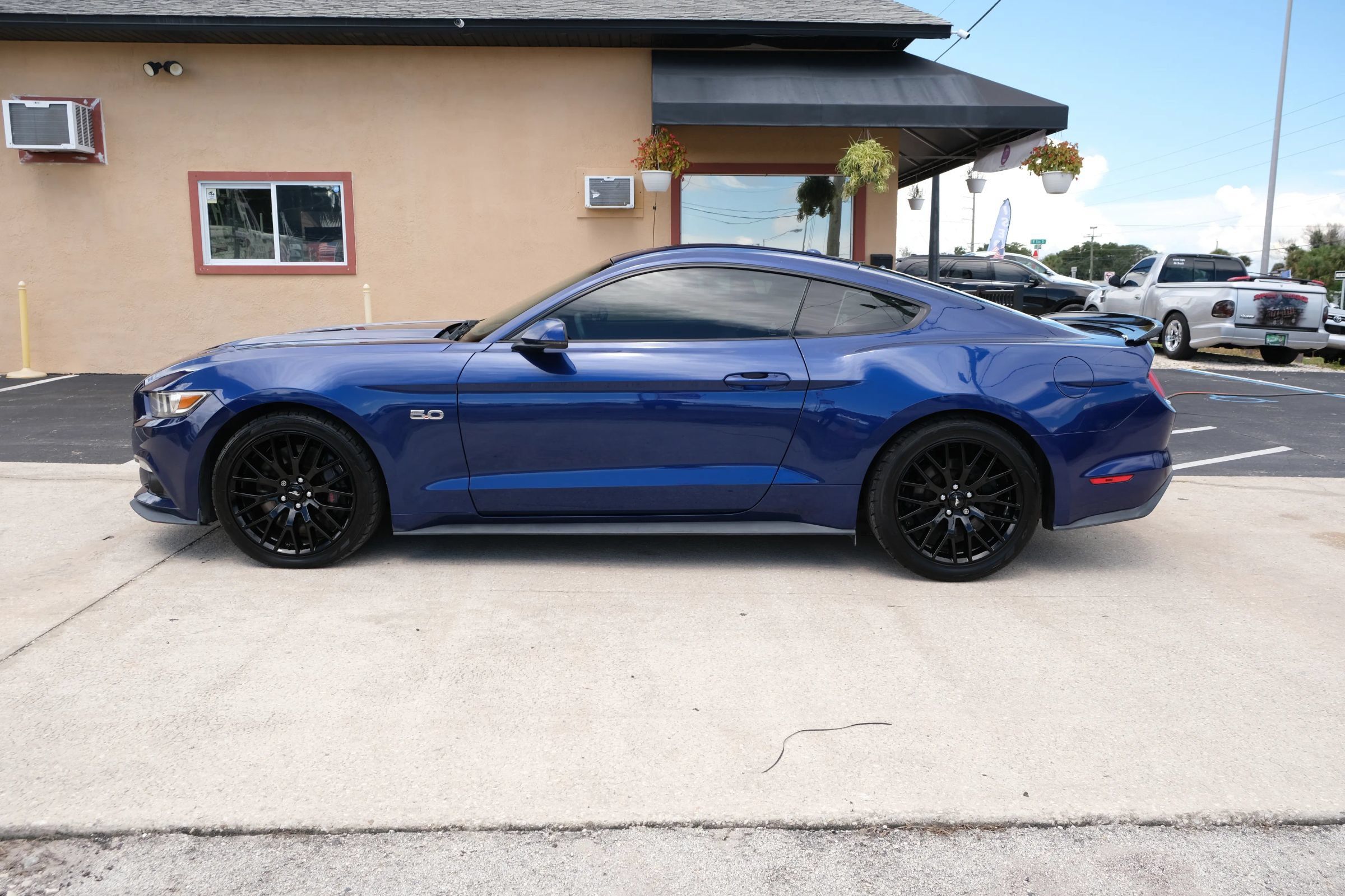 Used 2016 Ford Mustang GT Premium w/ GT Performance Package RWD image 8