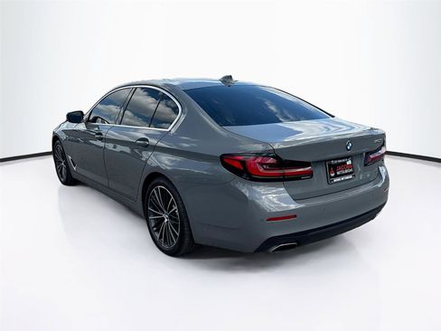 Used 2022 BMW 540i w/ Premium Package image 5