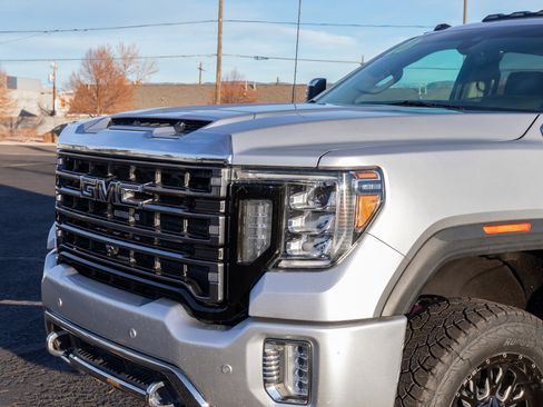 Used 2020 GMC Sierra 2500 Denali w/ Denali Ultimate Package image 39