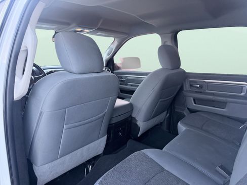 Used 2018 RAM 3500 Lone Star image 35