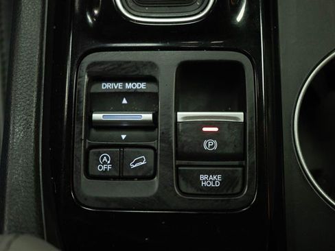 Used 2024 Honda Pilot Touring image 24