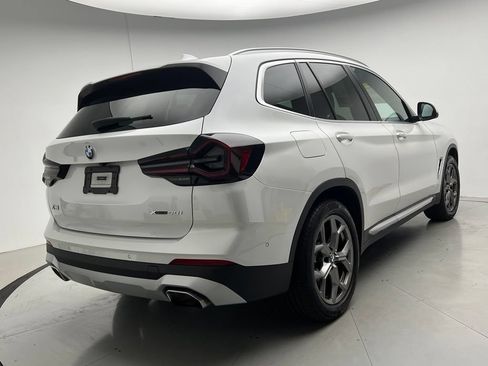 Used 2023 BMW X3 xDrive30i w/ Premium Package w/ZPA AWD/4WD image 3