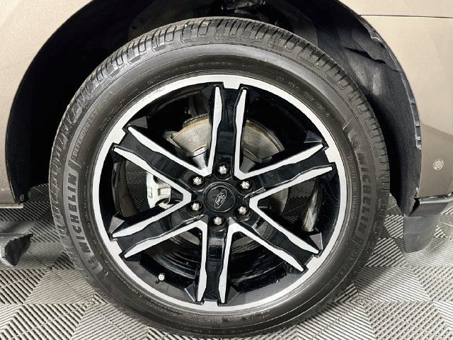 Used 2019 Ford Expedition Limited w/ Equipment Group 303A RWD image 27