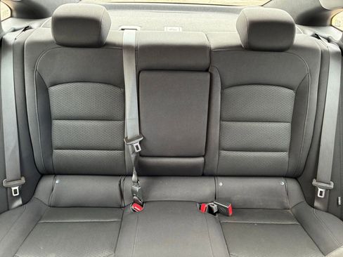 Used 2024 Chevrolet Malibu LT image 39