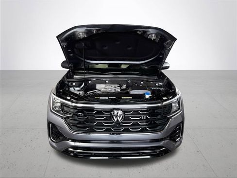 Certified 2024 Volkswagen Atlas SEL Premium R-Line AWD/4WD image 23