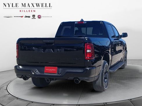 New 2026 RAM 1500 Express AWD/4WD image 16