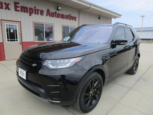Used 2019 Land Rover Discovery HSE AWD/4WD image 3