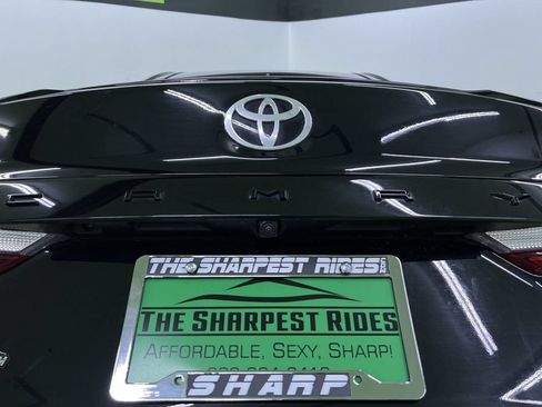 Used 2025 Toyota Camry SE FWD image 13