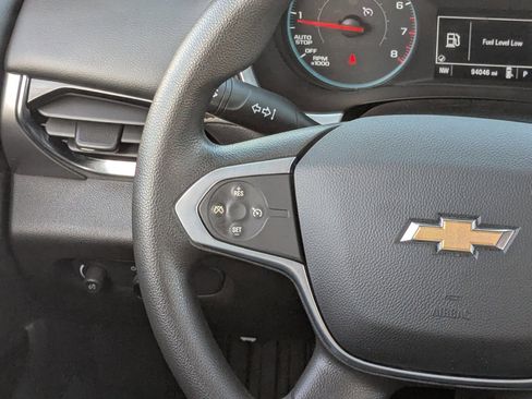 Used 2021 Chevrolet Traverse LS image 20