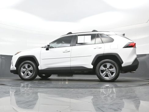 Used 2022 Toyota RAV4 XLE w/ Convenience Package AWD/4WD image 31