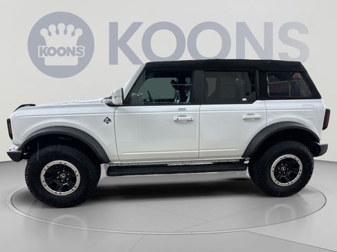 Used 2023 Ford Bronco Outer Banks w/ Sasquatch Package AWD/4WD image 13