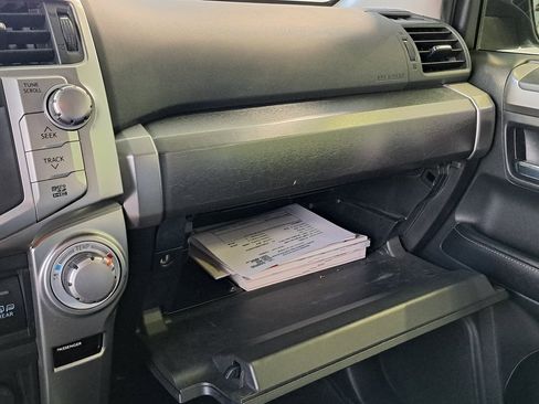 Used 2016 Toyota 4Runner SR5 image 20