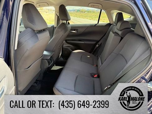 Used 2024 Toyota Venza LE AWD/4WD image 24