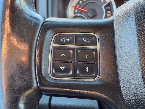 Used 2017 RAM 1500 Classic SLT w/ SLT Plus D￩cor Group image 19