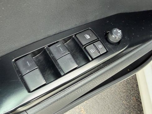 Certified 2025 Toyota Camry LE image 15