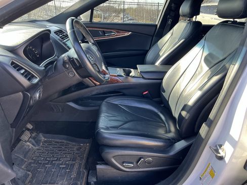 Used 2018 Lincoln MKX Reserve image 12