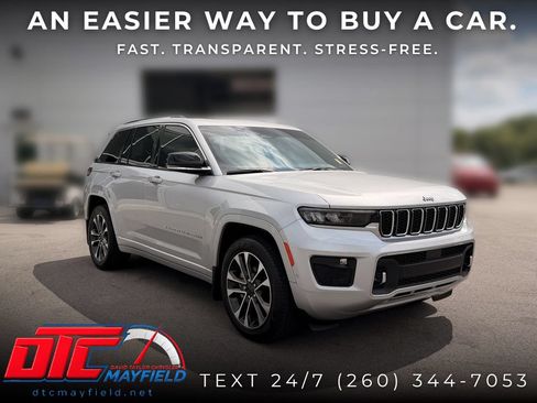 Used 2022 Jeep Grand Cherokee Overland w/ Luxury Tech Group IV AWD/4WD image 1