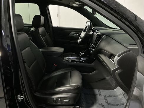 Used 2022 Chevrolet Traverse LT w/ LT Premium Package AWD/4WD image 28