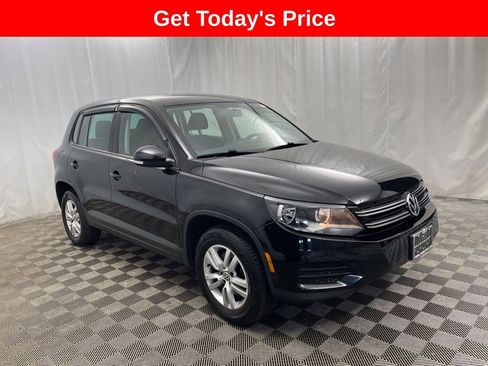 Used 2014 Volkswagen Tiguan S image 2