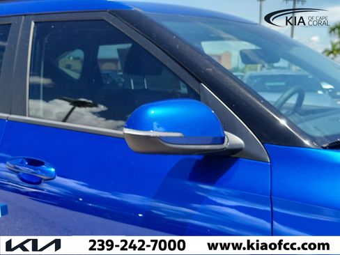 New 2026 Kia Seltos S FWD image 8