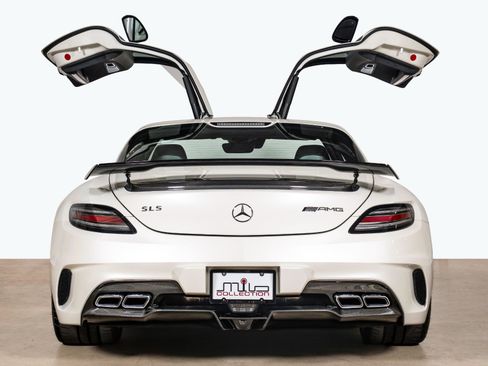 Used 2014 Mercedes-Benz SLS AMG Black Series image 8