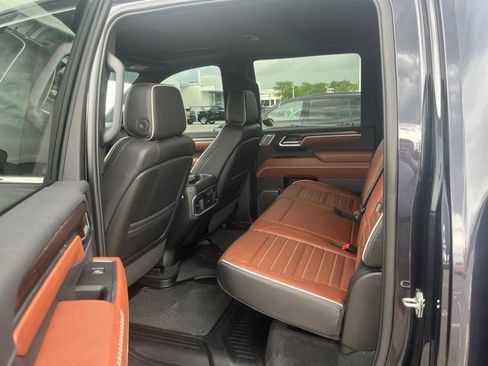 Used 2024 GMC Sierra 2500 Denali Ultimate w/ Max Trailering Package AWD/4WD image 5