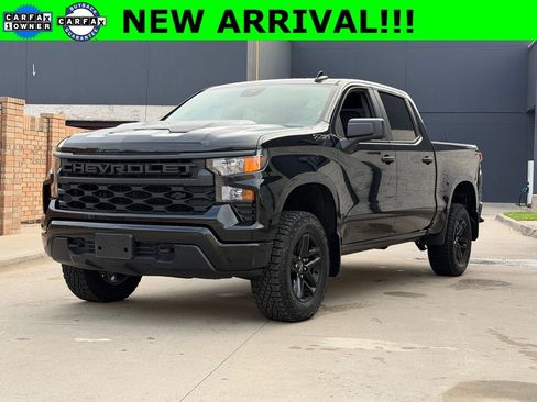 Used 2025 Chevrolet Silverado 1500 Custom Trail Boss w/ Midnight Edition image 1