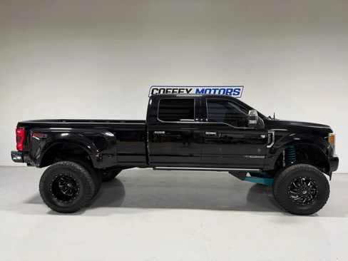 Used 2018 Ford F350 Platinum w/ Platinum Ultimate Package image 7