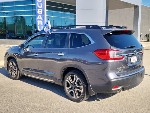 Certified 2024 Subaru Ascent Touring w/ Popular Package #2 image 5
