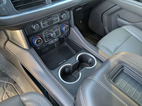 Used 2021 Chevrolet Tahoe LT image 19