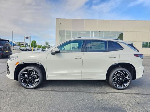New 2026 Volkswagen Tiguan SEL R-Line AWD/4WD image 3