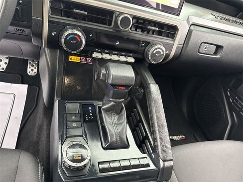 Used 2025 Toyota Tacoma SR5 image 20
