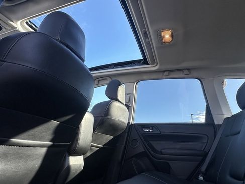 Used 2017 Subaru Forester 2.5i Touring image 7
