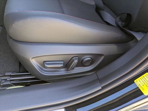 New 2026 Toyota Prius Plug-In Hybrid image 4