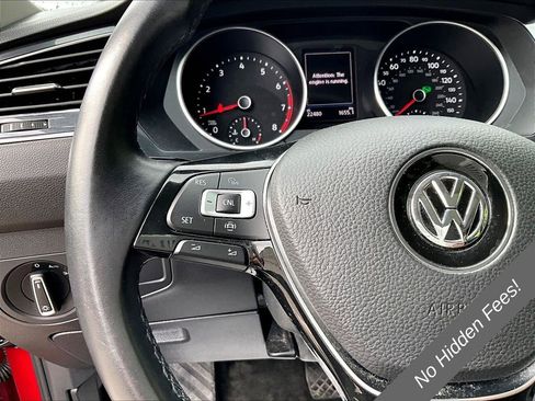 Used 2019 Volkswagen Tiguan SE w/ Panoramic Sunroof Package AWD/4WD image 14