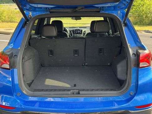 Used 2024 Chevrolet Equinox RS w/ RS Leather Package FWD image 17