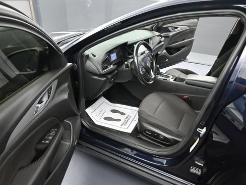 Used 2019 Buick Regal Preferred w/ Sights and Sounds Package AWD/4WD image 41