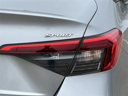 Used 2022 Honda Civic Sport image 8